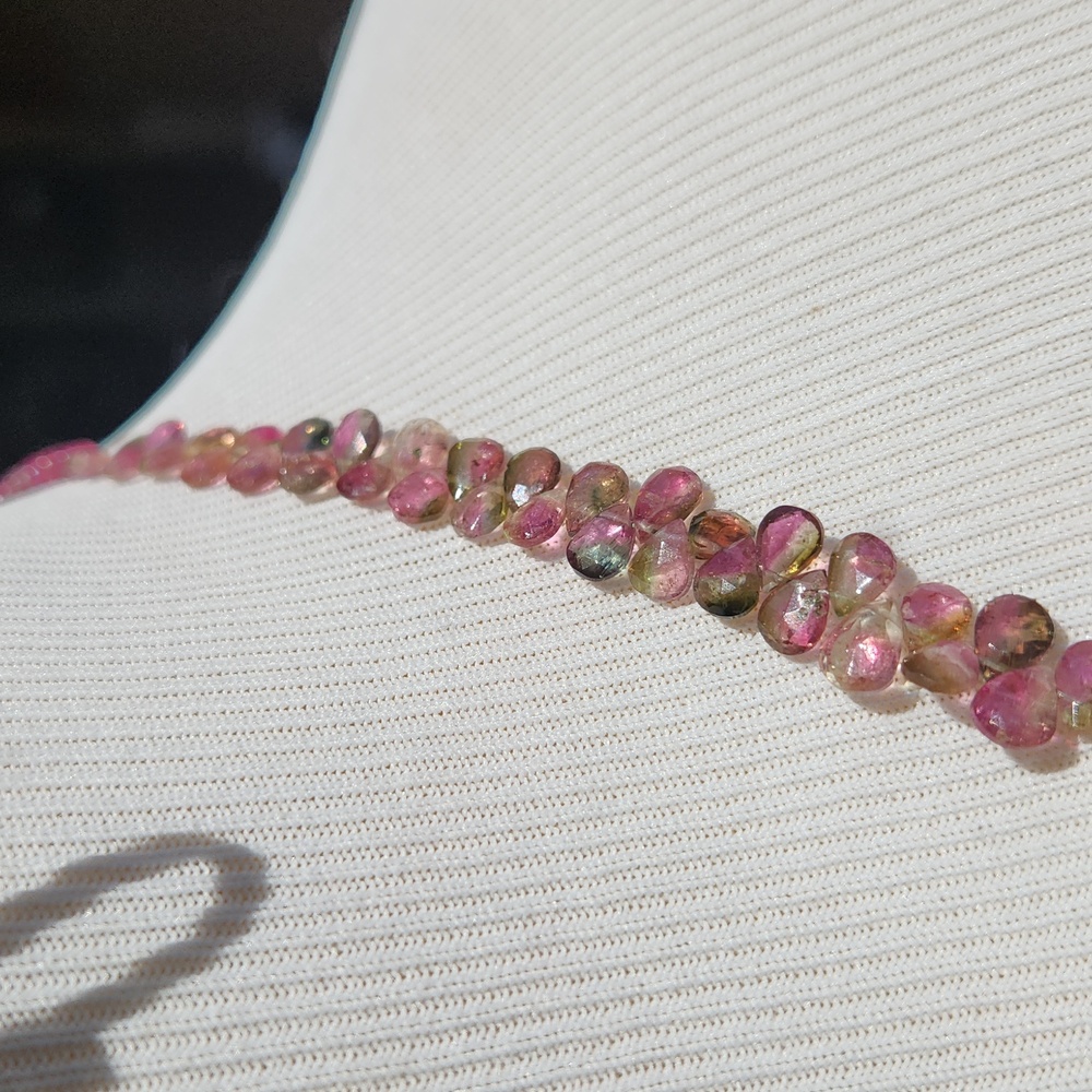 Watermelon tourmaline necklace 16" - Picture 2 of 4